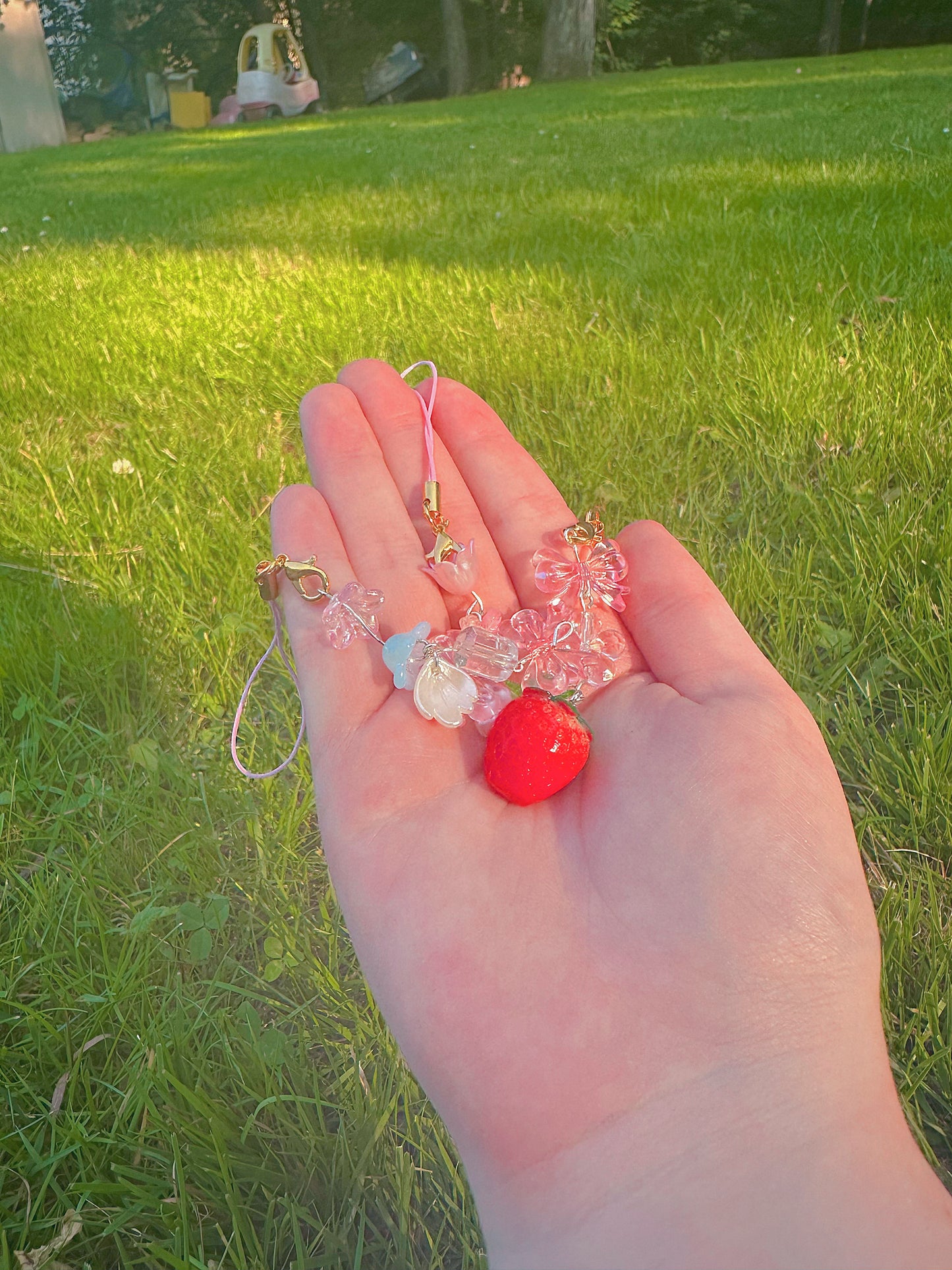 ‘Strawberry Blossom’ Kawaii Aesthetic Strawberry-Themed Phone Charm🍓🍥